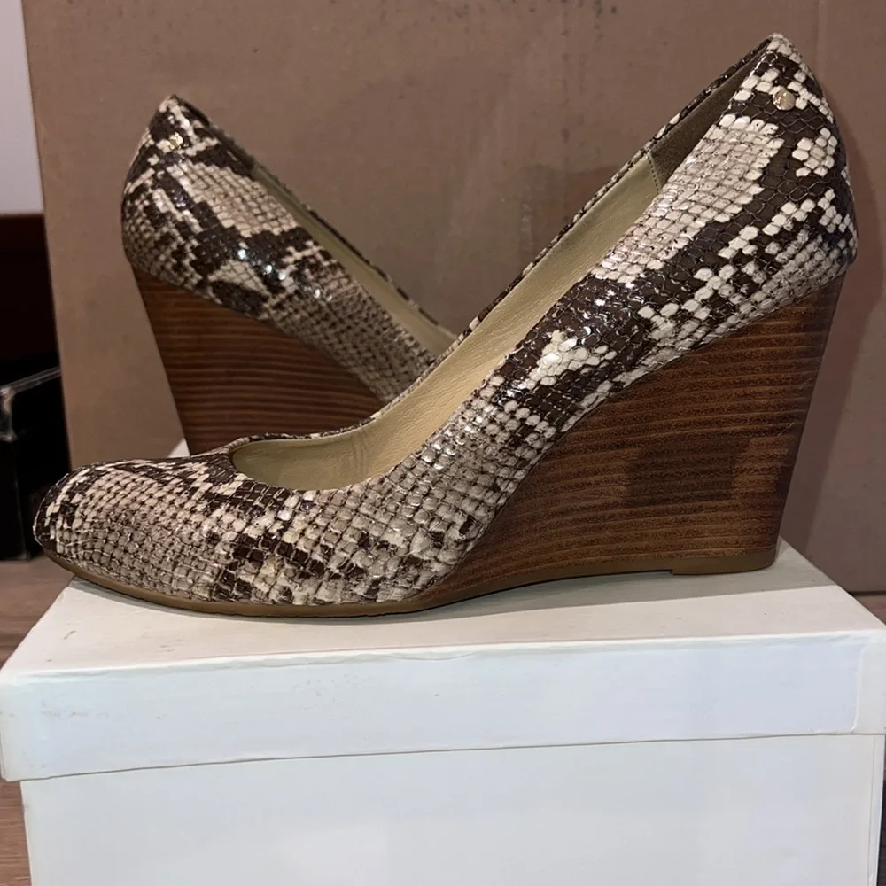 Coach Loise Printed Python Wedge - Picture 5 of 7